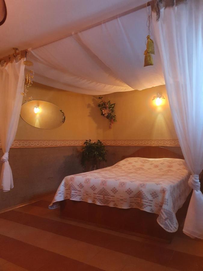 Hotel Дом Для Души С Бассейном Целиком Winnica Zewnętrze zdjęcie