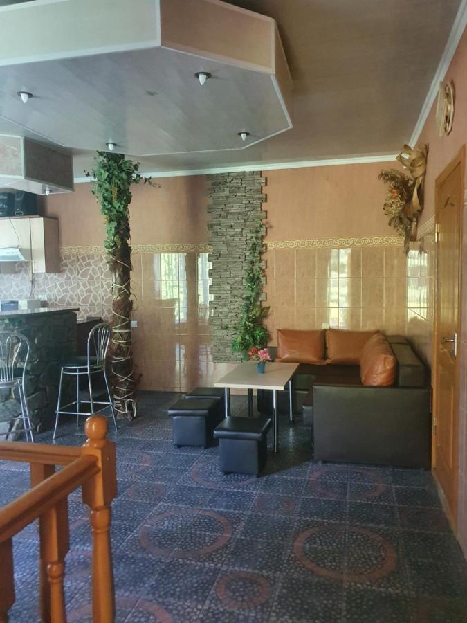 Hotel Дом Для Души С Бассейном Целиком Winnica Zewnętrze zdjęcie